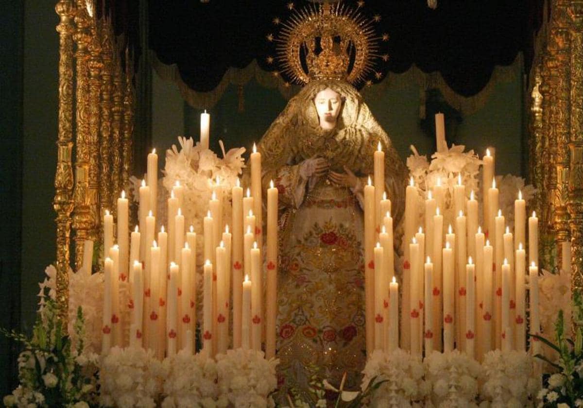 Semana Santa de Sevilla Procesiones del Viernes de Dolores